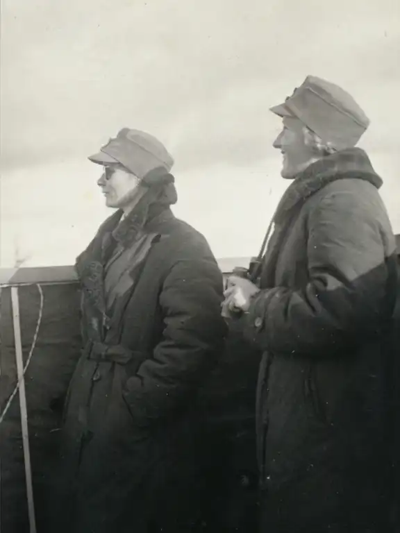 Ilmavalvontalottia tornissa Myllykoskella 18.10.1939