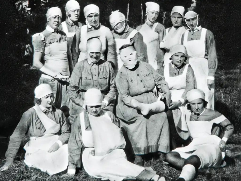 Lääkintälottia sidoksissa