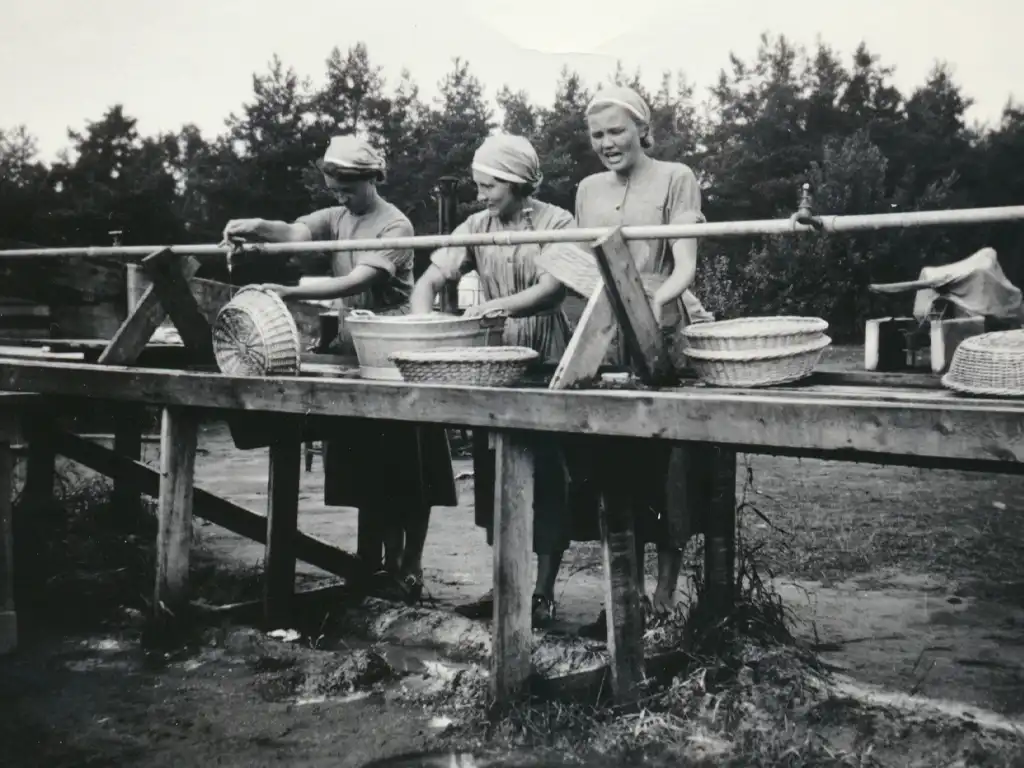 Muonituslottia Santahaminassa