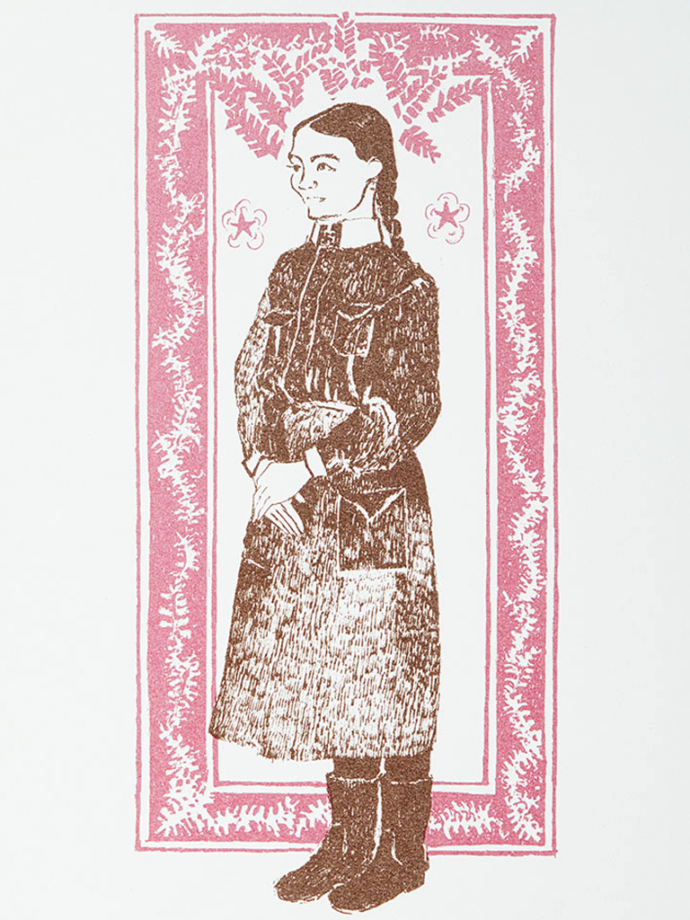 Aiemmista kuvaustyyleistä poiketen lotta nähdään toistuvasti ns. ”viikunanlehtiposeerauksessa”, jossa kädet asettuvat ikään kuin hävyn suojaksi. Tämä kehonkielen asento hyödyntää sanatonta viestintää välittäessään kuvaa lotan häveliäisyydestä, siveellisyydestä ja viattomuudesta.