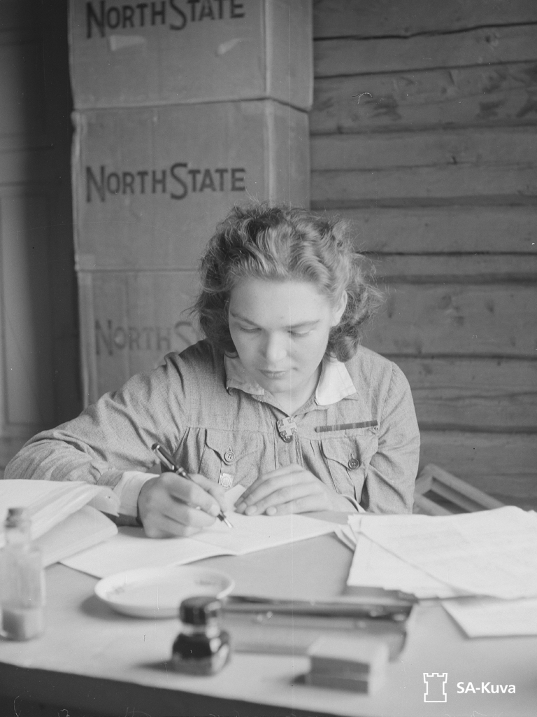 Tupakka on myyty tänään muutama tuhannen askia 9.2.1944