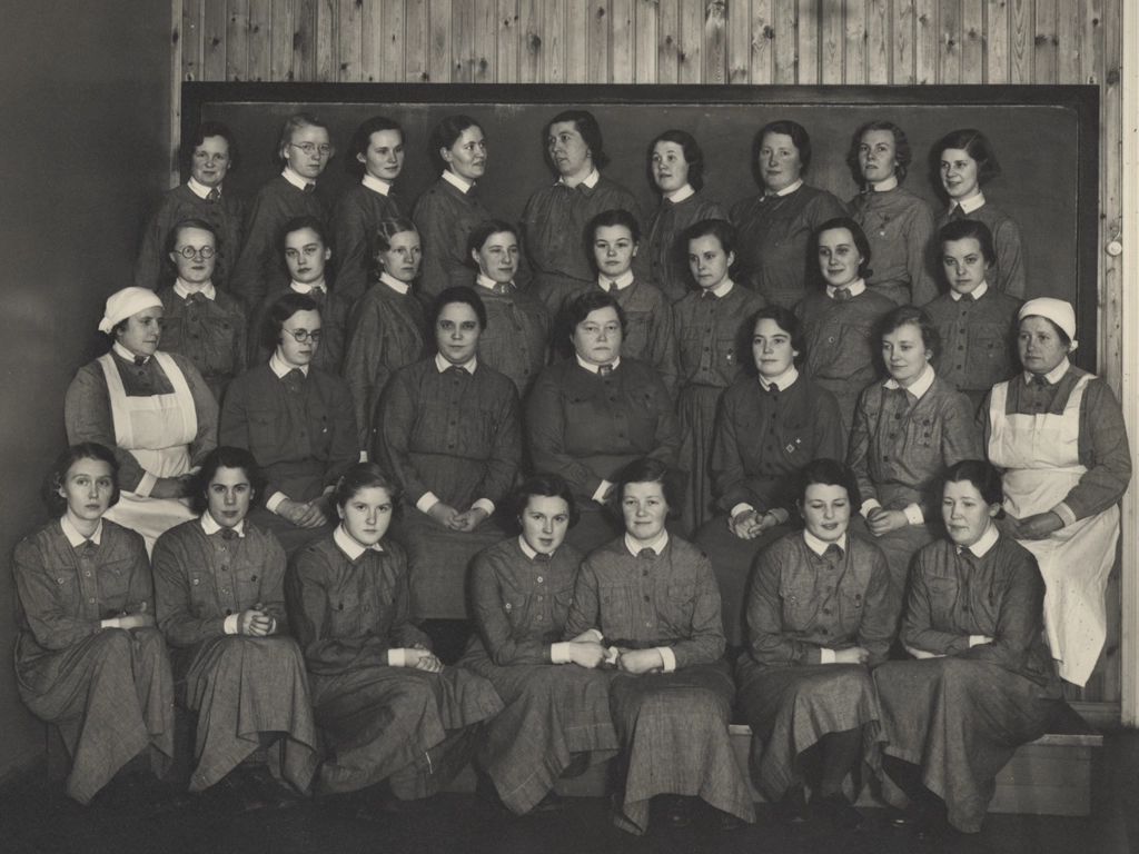 Lotta Svärd Porvoon paikallisosaston ryhmäkuva.